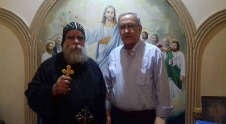 الأب مونس زار مطران القاهرة والأسقف العام في بطريركية الأقباط