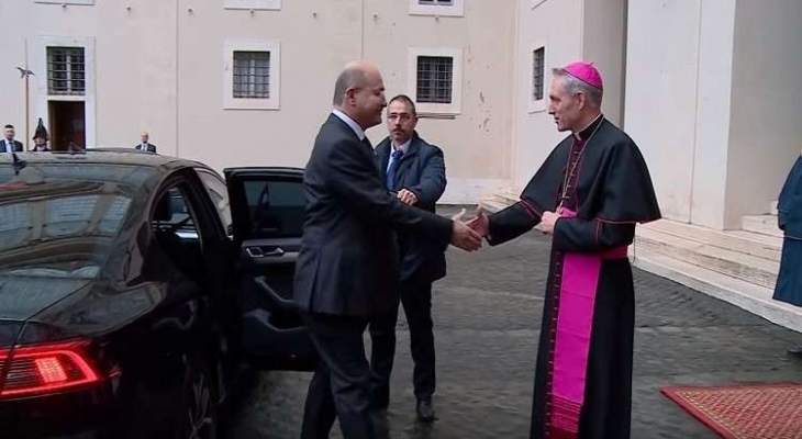 الرئيس العراقي يدعو البابا فرنسيس لحضور مؤتمر الأديان
