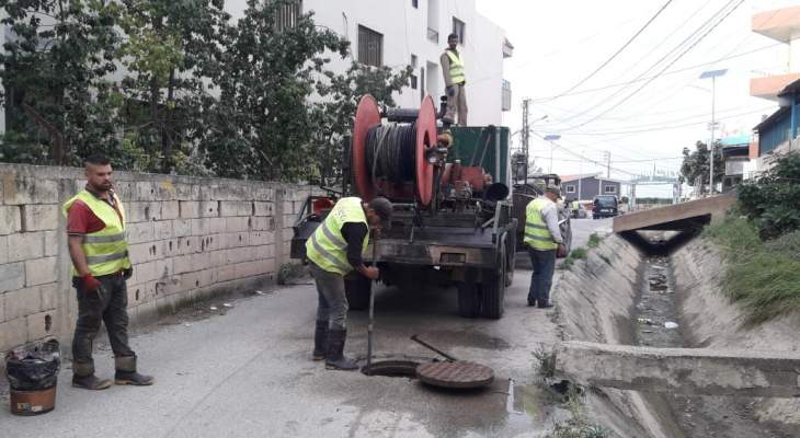 النشرة: مصلحة الليطاني أطلقت مشروع تنظيف مجاري الصرف الصحي على الطريق الساحلي بالجنوب