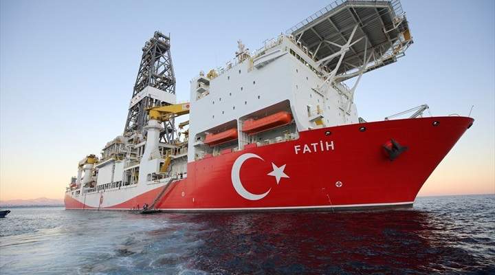 السلطات التركية تمدد مهمة سفن التنقيب عن النفط بالمتوسط حتى الثلاثاء المقبل