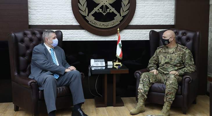 قائد الجيش التقى الصمد وتداول مع المنسق الخاص للأمم المتحدة في لبنان بشؤون البلد والمنطقة