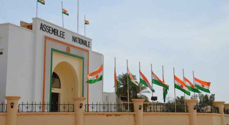 مجلس النواب في النيجر وافق على انتشار قوات أجنبية في البلاد لمحاربة الجهاديين