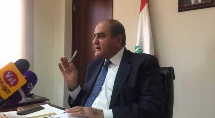 الرئيس عون يقلّد وسام الاستحقاق اللبناني الفضي للمدير العام لجمعية حماية الطبيعة