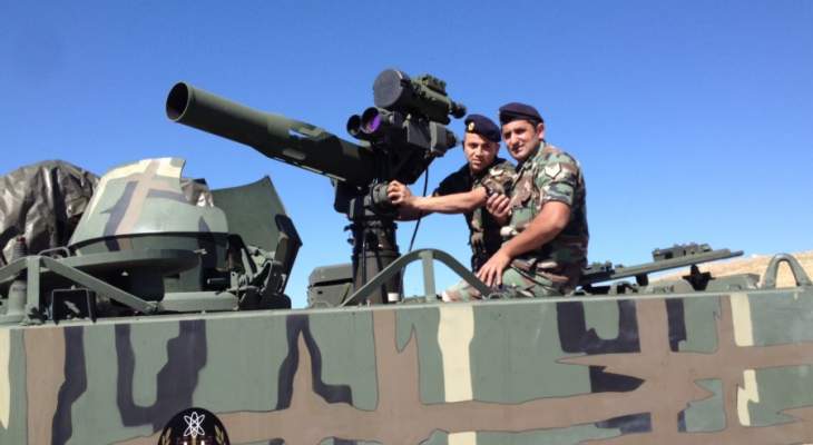مدفعية الجيش اللبناني الثقيلة تقصف مواقع "داعش" في جرود القاع