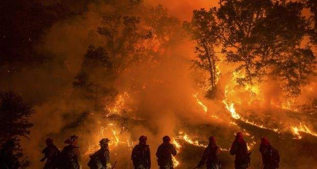 حاكم كاليفورنيا: السلطات مستعدة لمواجهة الحرائق بحلول عيد الميلاد