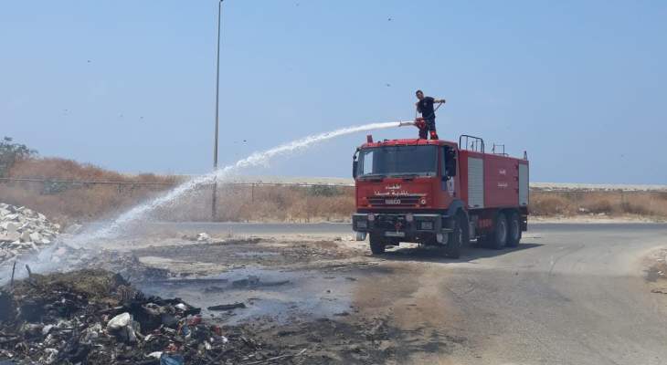 النشرة: إخماد حريق أخشاب ونفايات بالقرب من شركة الغاز في منطقة سينيق