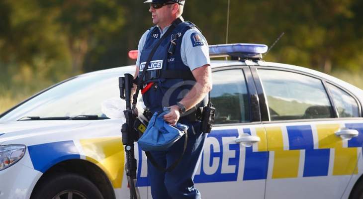 رجل يشعل النار بجسده خارج برلمان نيوزيلندا