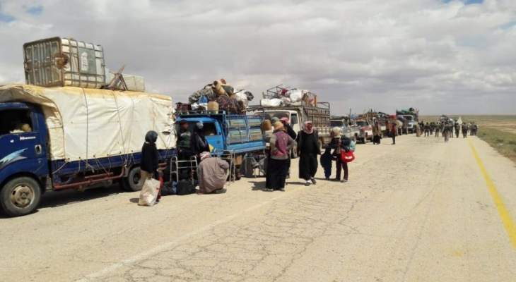 دفعة جديدة من المهجرين القادمين من مخيم الركبان عادوا الى سوريا