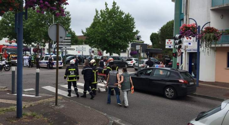 الشرطة الفرنسية تبحث الآن عن متفجرات في محيط وداخل كنيسة روان