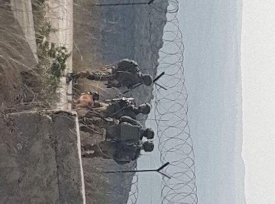 النشرة: جيش اسرائيل يزيل مكعبات اسمنتية ويضع بوابة عند خط مزرعة بسترا