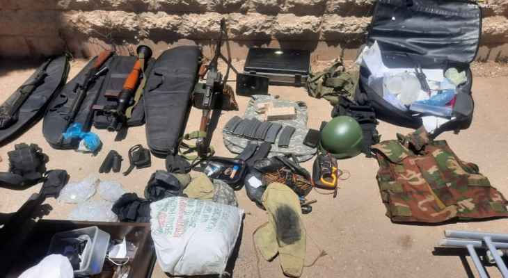 الجيش: إصابة عسكريين اثنين أثناء عمليات الدهم بالشراونة وتوقيف أشخاص وضبط أسلحة حربية وكمية من الذخائر والمخدرات