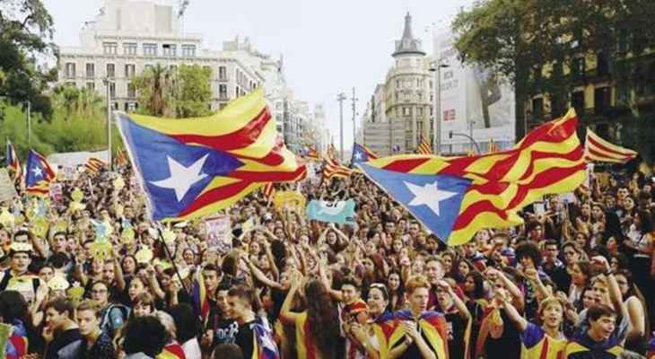 "فرانس برس": أنصار إستقلال إقليم كاتالونيا الإسباني تظاهروا اليوم في شوارع برشلونة