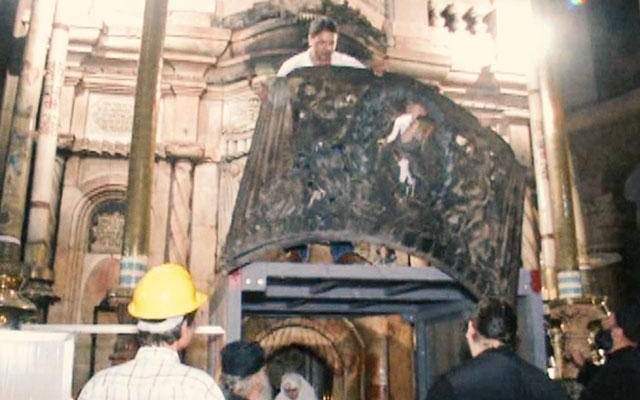 اكتشافات مدهشة خلال ترميم قبر المسيح في كنيسة القبر المقدس