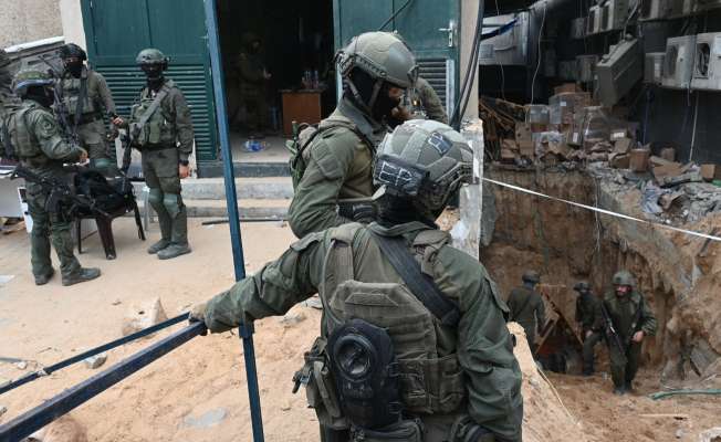 الصحة بغزة: انتشال عشرات الجثث من داخل مجمع الشفاء الطبي ومحيطه بعد انسحاب الجيش الاسرائيلي