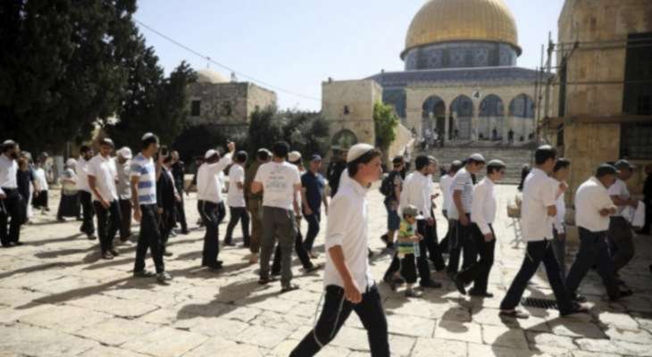 420 مستوطنًا اقتحموا المسجد الأقصى في ثاني أيام عيد الفصح اليهودي