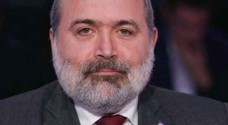 ألفرد رياشي: الدفع بفرنجية للرئاسة سيدخل لبنان "بالنفق المظلم"