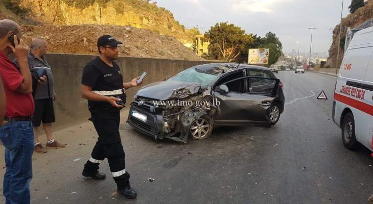 التحكم المروري: جريح نتيجة انزلاق سيارة على اوتوستراد كازينو لبنان