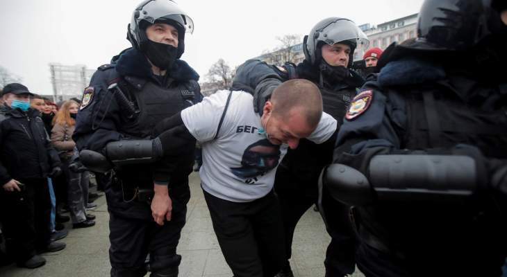 اعتقال 3400 شخص خلال احتجاجات تطالب باطلاق سراح نافالني في روسيا