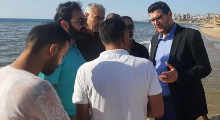 وزير الزراعة عاين نفوق كميات من الأسماك بالأوزاعي: لمنع اي مخالف من ممارسة صيد الأسماك