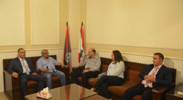 أسامة سعد التقى مدير عام وزارة الزراعة على رأس وفد من الوزارة والمزارعين 