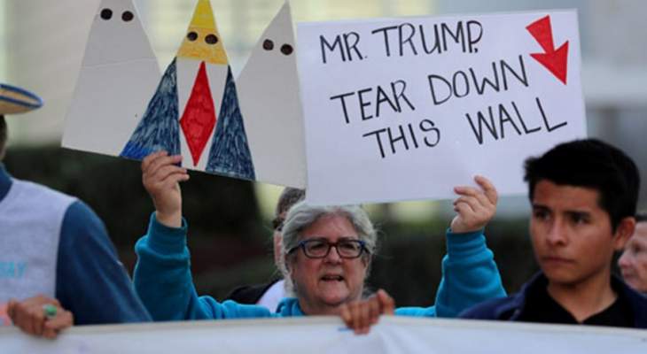 تظاهرات في ولاية كليفورنيا للتنديد بزيارة ترامب