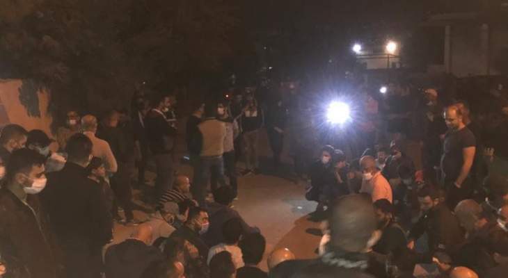 النشرة: تدافع بين أهالي حي العسيرة في بعلبك والقوى الأمنية على خلفية ازالة مخالفات