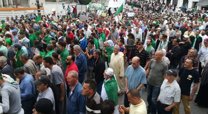 الشرطة الجزائرية اعتقلت عشرات الأشخاصخلال تظاهرات الأسبوع الـ14 بالجزائر