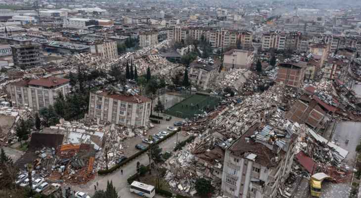 ارتفاع عدد ضحايا الزلازل في تركيا إلى 2921 قتيلا و15834 مصابا