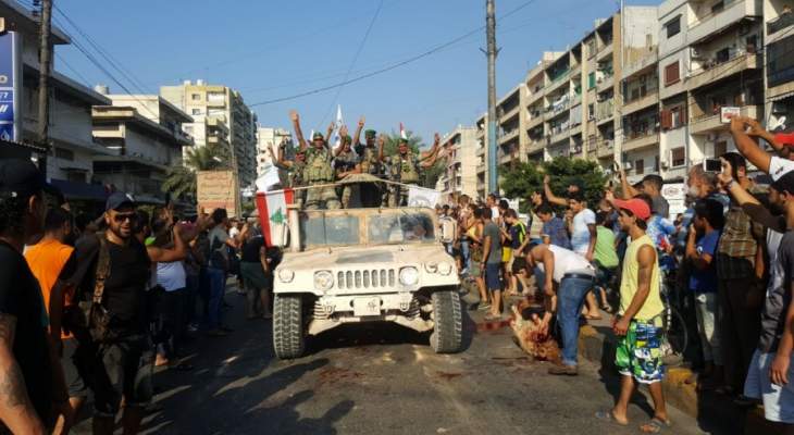 استقبالات لعناصر الجيش في عمشيت والبترون وطرابلس  