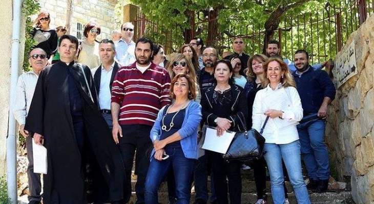 يوم إعلامي في بلدة القديس شربل بالتنسيق بين رعية بقاعكفرا وأوسيب لبنان
