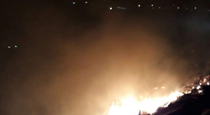 النشرة: إخماد حريق في منطقة سيروب شرق صيدا