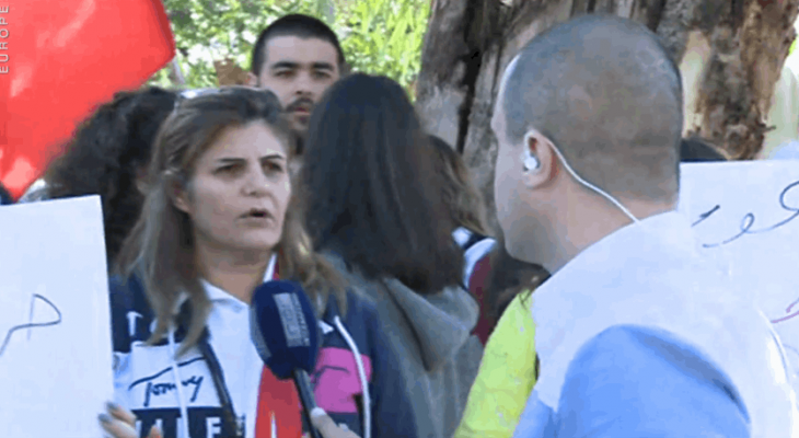 وقفة تضامنية مع الناشط مروان الباشا أمام مكتب جرائم المعلوماتية