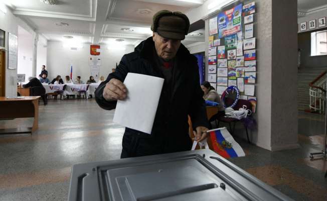 لجنة الانتخابات الروسية: نسبة المشاركة في الاقتراع اليوم تخطت 36.5%