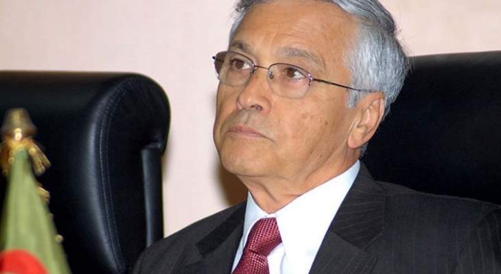 القضاء الجزائري أعاد فتح تحقيق بالفساد ضد وزير النفط الأسبق شكيب خليل