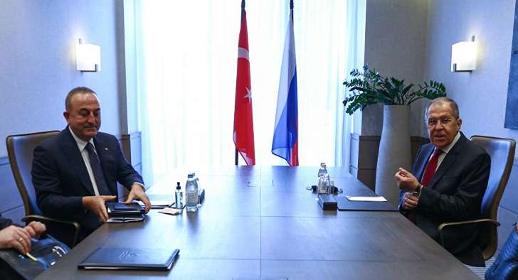 لافروف دعا أوغلو إلى التعامل بجدية مع مخاوف موسكو بشأن التعاون العسكري بين تركيا وأوكرانيا
