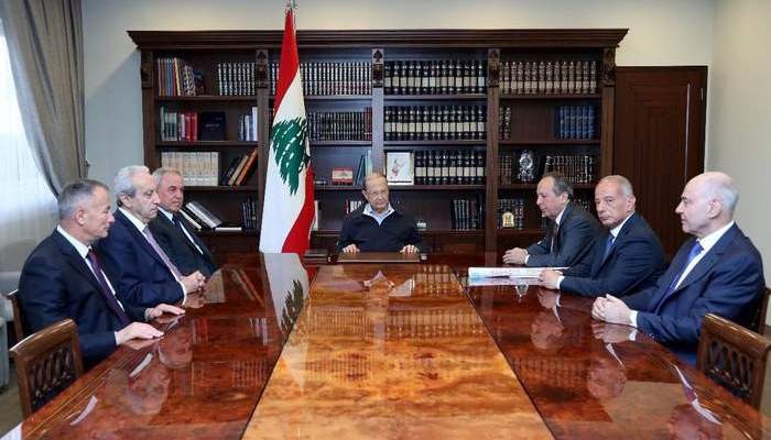 الرئيس عون عرض مع النواب الضباط المتقاعدين موضوع الموازنة وحقوق العسكريين