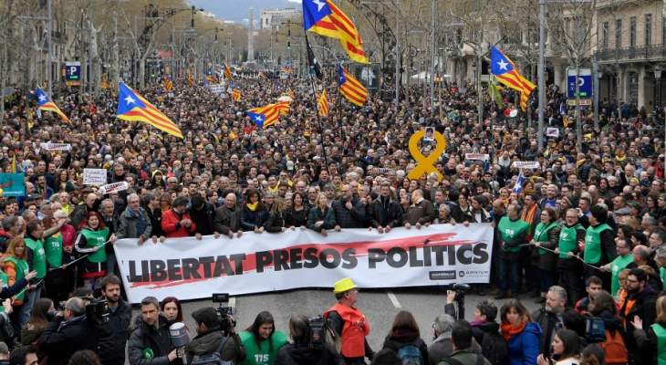 اشتباكات بين الشرطة وانفصاليين في كتالونيا