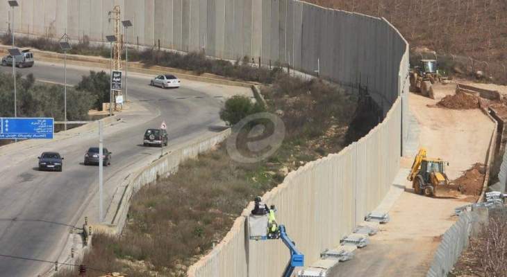 النشرة: قوة إسرائيلية تفقدت الطريق العسكري خلف الجدار العازل ما بين العديسة والمطلة
