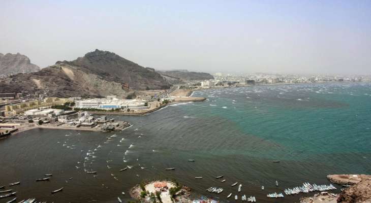 وسائل إعلام بريطانية: سفينة تعرضت لهجوم بصاروخين قبالة سواحل اليمن