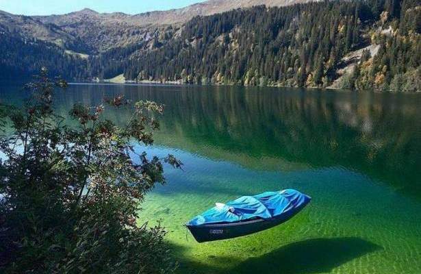 هذه هي البحيرة الأنقى في العالم 