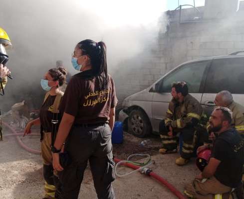 "النشرة": الدفاع المدني أخمد حريقا في مصنع مفروشات بزحلة