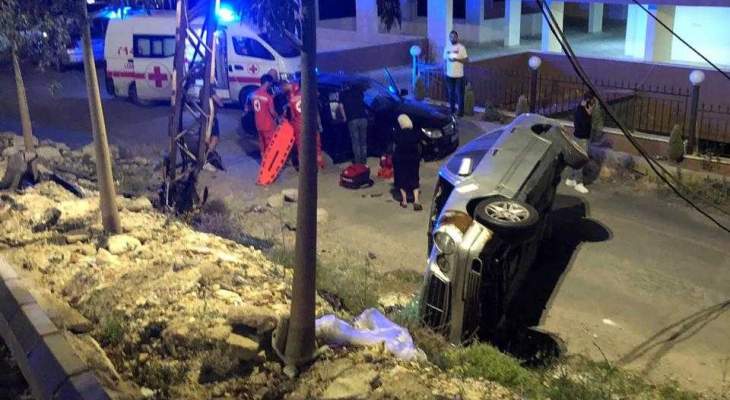 النشرة: سقوط جريح بحادث سير في بقسطا شرق صيدا