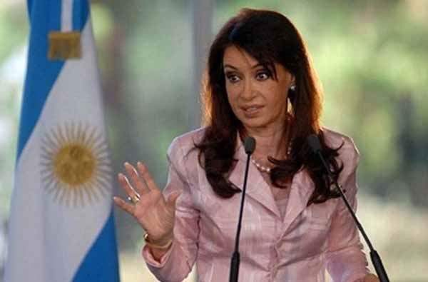 محكمة أرجنتينية تحقق مع رئيسة البلاد السابقة في قضية جديدة