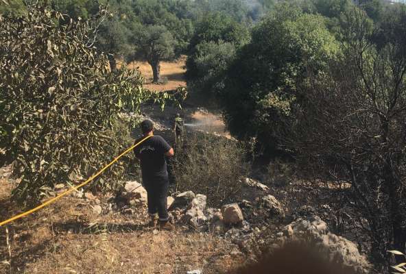 الدفاع المدني: إخماد حريق أعشاب وأشجار جراء القصف الاسرائيلي في كفرشوبا