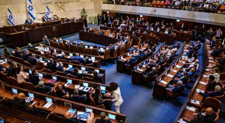 هيئة البث الإسرائيلية: لجنة الكنيست وافقت على طرح قانون حل الائتلاف للتصويت غدًا