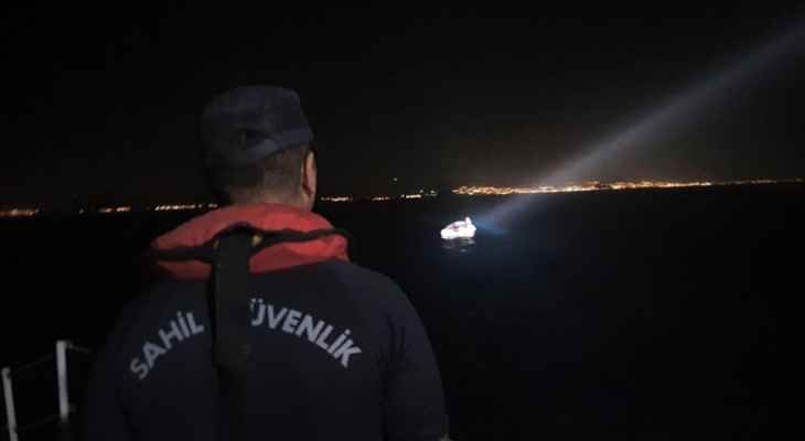 خفر السواحل التركي: إنقاذ 57 مهاجرا غير نظامي قبالة سواحل إزمير دفعهم الجانب اليوناني نحو المياه الإقليمية