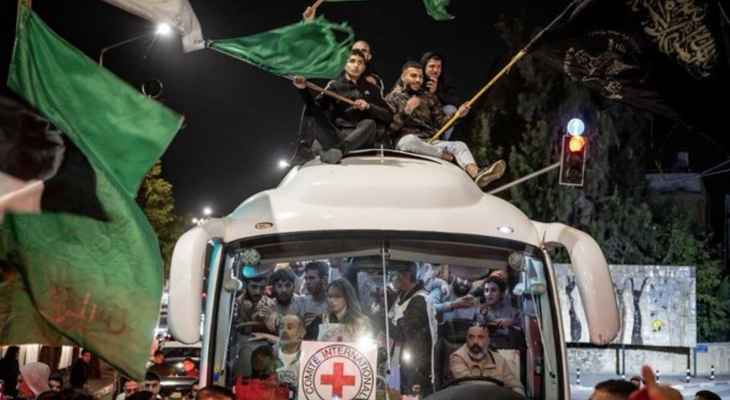 قيادي في حماس: الحركة قررت تعليق المفاوضات وإرجاء عودة وفدها للقاهرة