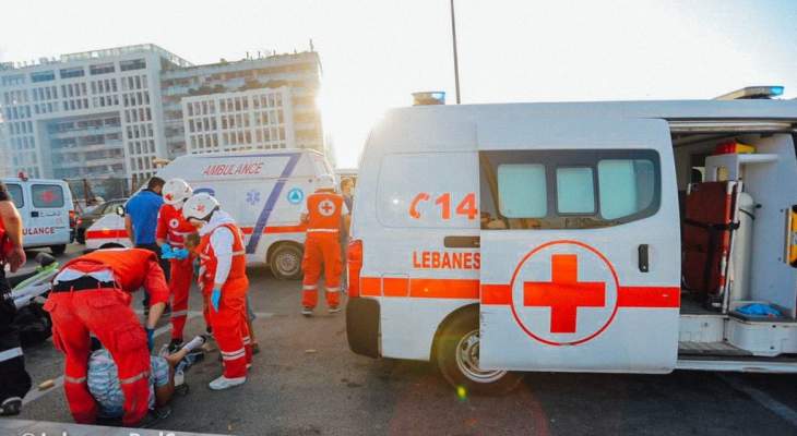 الصليب الأحمر: 26 جريحا تم نقلهم إلى مستشفيات بيروت و94 مصابا يتم إسعافهم في المكان