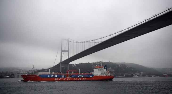 تعليق حركة المرور في مضيق البوسفور بسبب جنوح سفينة متجهة إلى اسطنبول من أوكرانيا