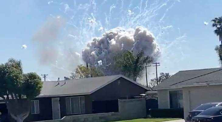 انفجار كميات كبيرة من الألعاب النارية داخل منزل في كاليفورنيا الأميركية